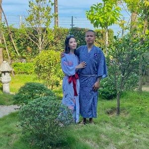 Meet your Posher, Bom